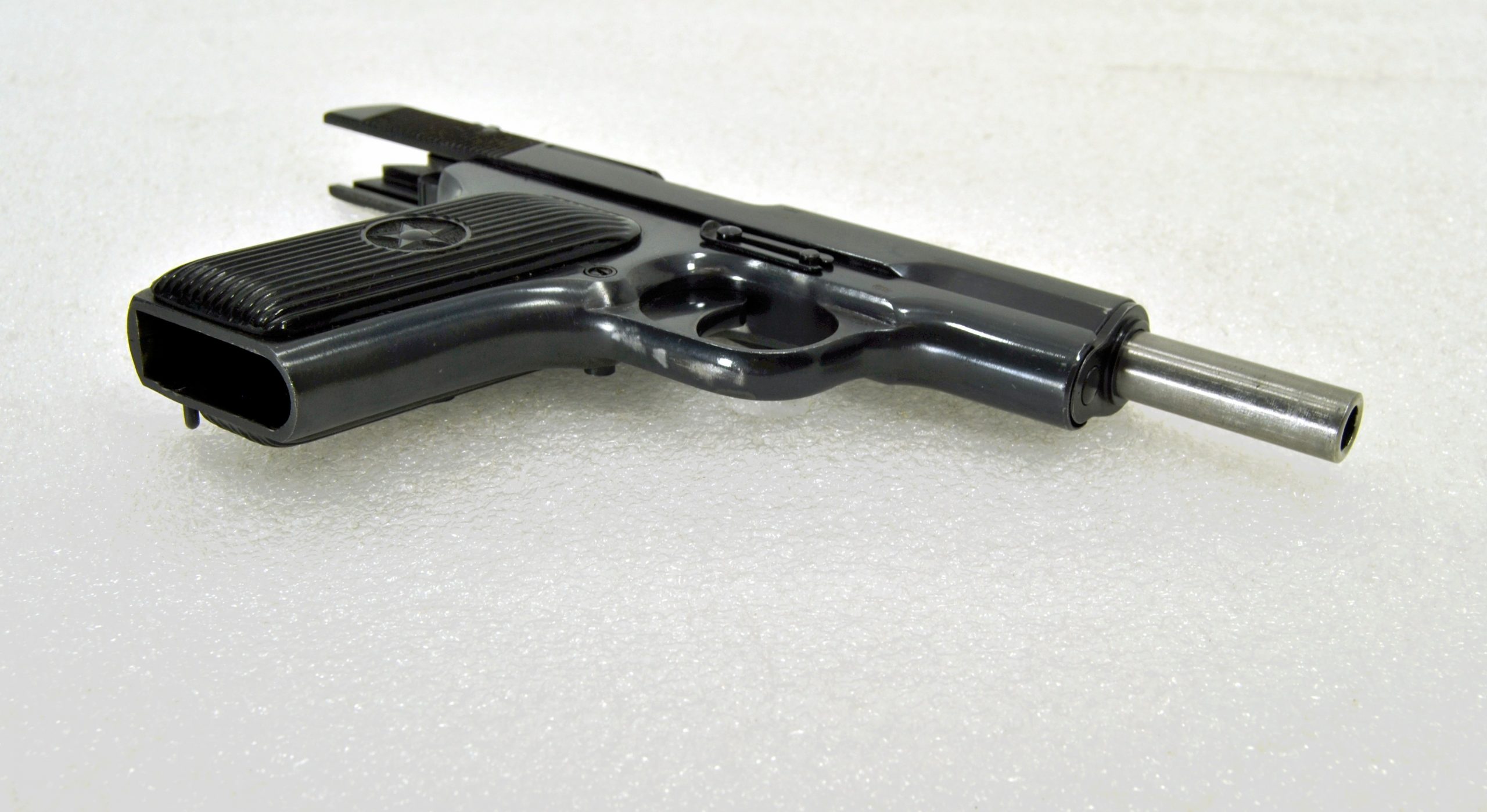 Soviet Tokarev TT33, S/N 1980 - Image 5