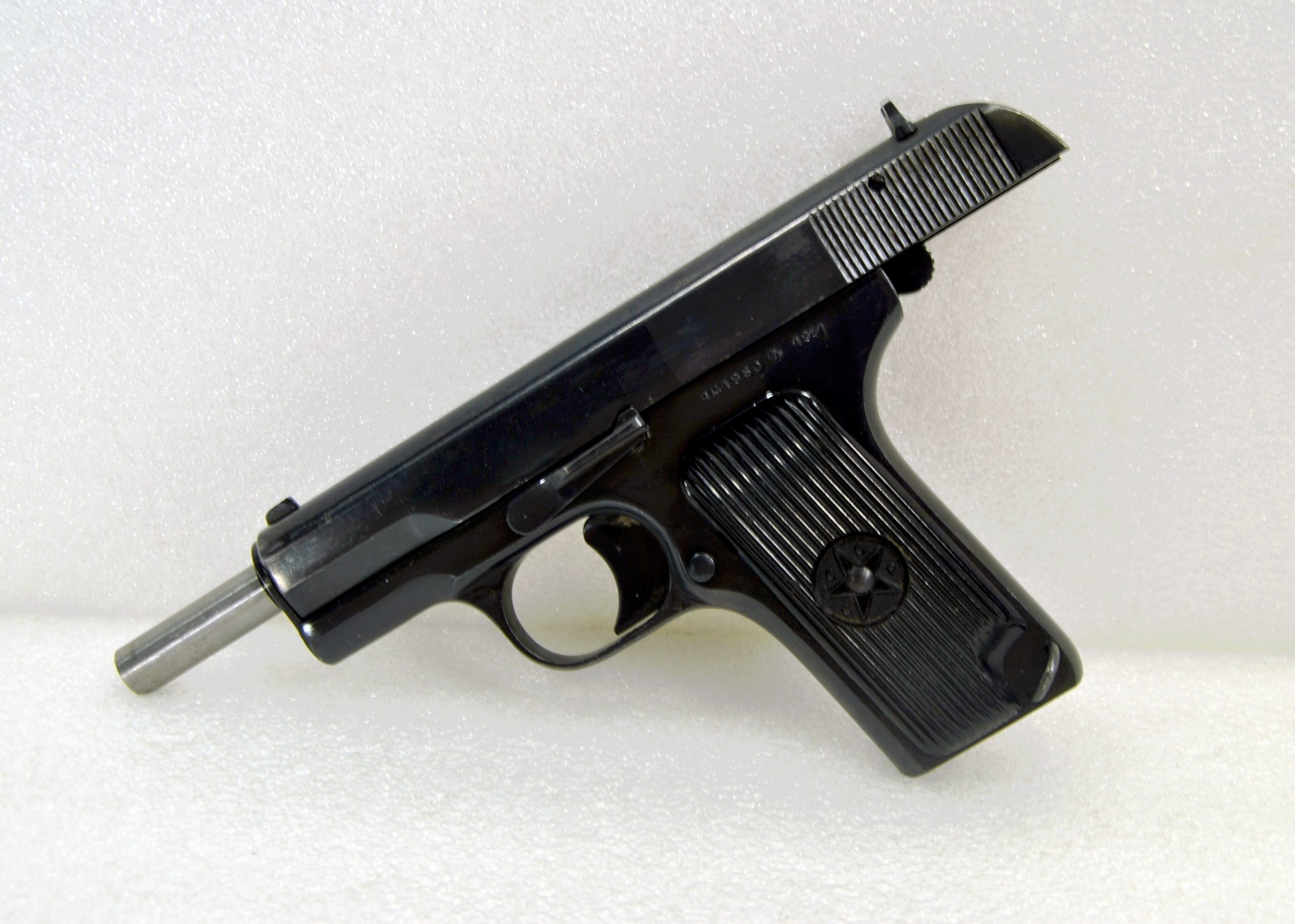 Soviet Tokarev TT33, S/N 1980 - Image 4